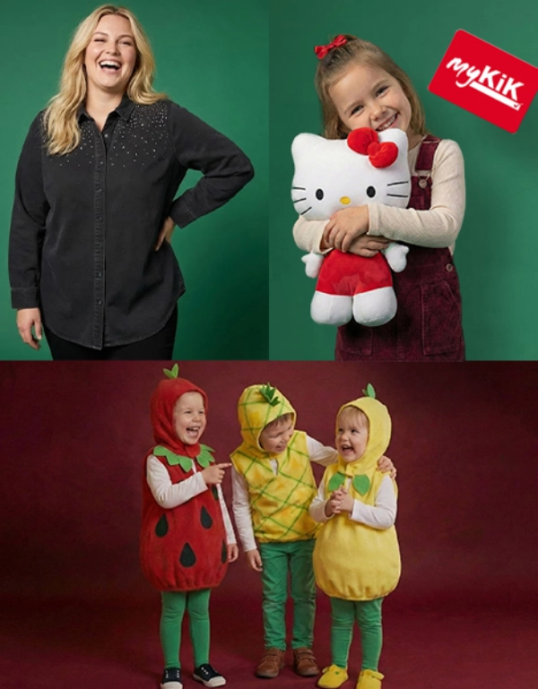 Een vrouw in een zwart shirt houdt een Hello Kitty knuffel vast, terwijl drie kinderen in fruitkostuums poseren tegen een rode achtergrond.