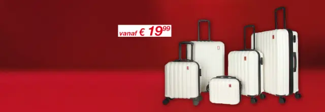 Vier witte handbagagekoffers in verschillende maten met zwarte accenten tegen een felrode achtergrond.