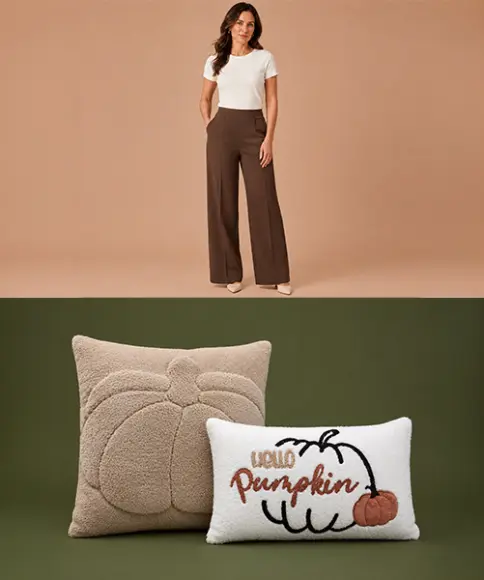 Dames herfstoutfit met wit T-shirt en bruine broek en decoratieve kussens met pompoenmotieven